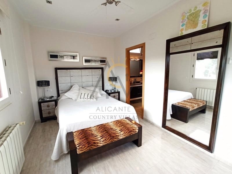 4 chambre Villa/Maison à vendre à Monovar / Monover avec piscine - 379 900 € (Ref: 7811530)