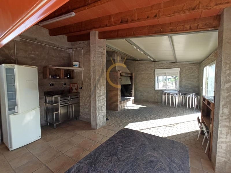 4 chambre Villa/Maison à vendre à La Romana avec piscine garage - 360 000 € (Ref: 7934084)