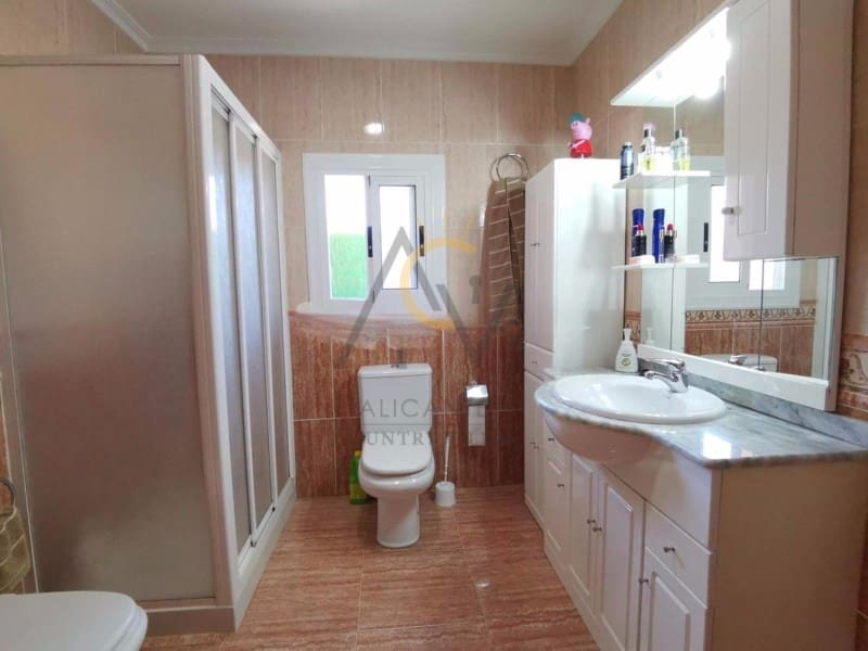 3 sypialnia Willa na sprzedaż w Novelda z basenem - 309 000 € (Ref: 8000734)