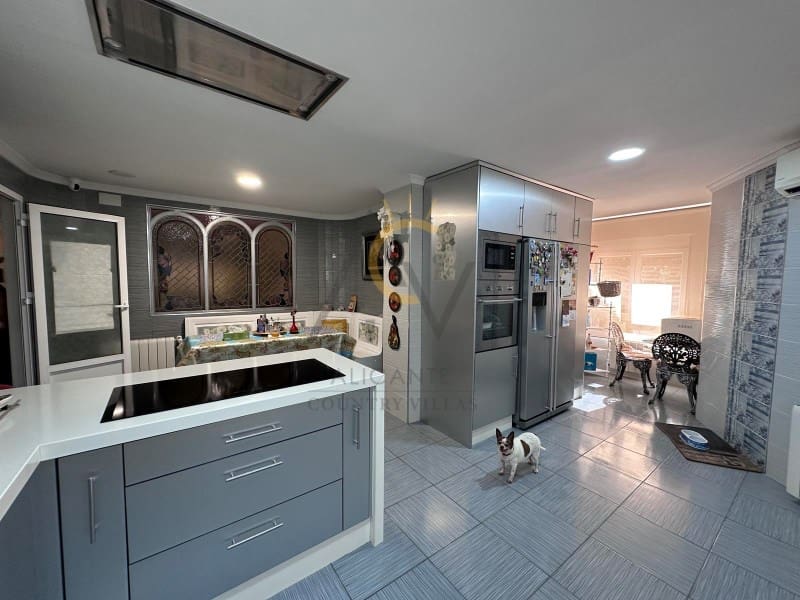 5 chambre Villa/Maison à vendre à Elche / Elx avec piscine - 619 500 € (Ref: 8045557)