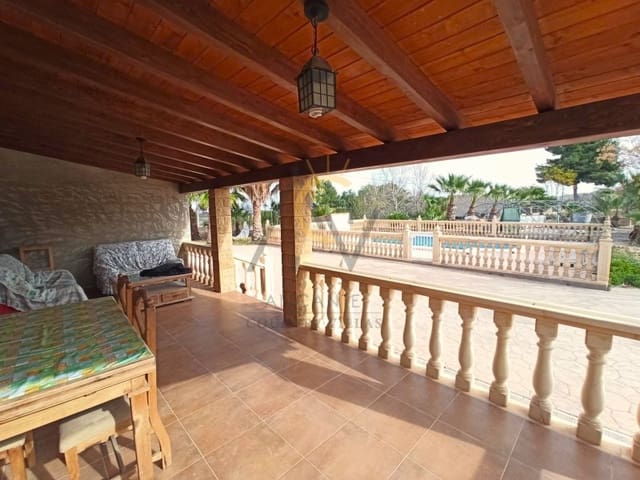 4 bedroom Villa for sale in Aspe with pool - € 399,000 (Ref: 8066327)