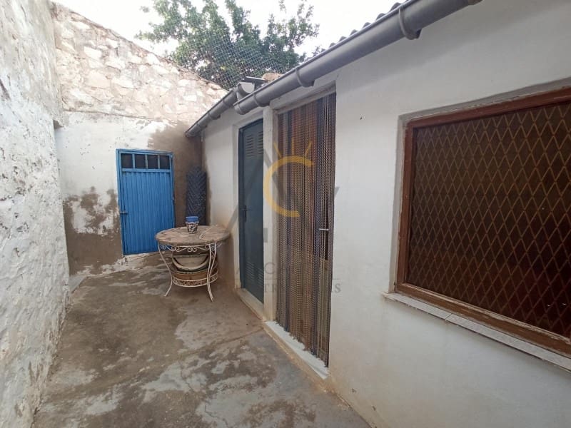 2 soveværelse Hulehus til salg i La Romana - € 56.900 (Ref: 8122678)