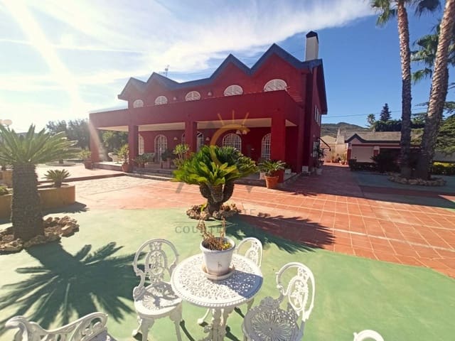 5 bedroom Villa for sale in Monóvar / Monóver with pool garage - € 950,000 (Ref: 8155236)