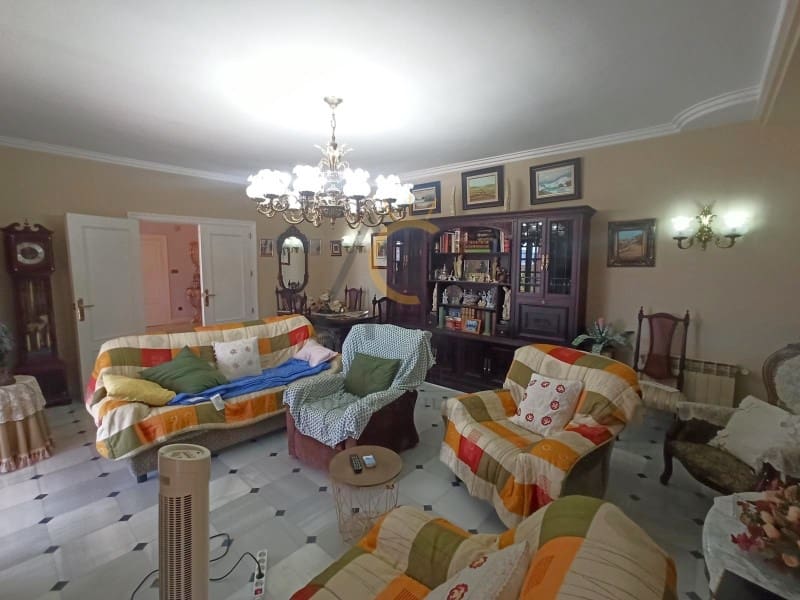 5 bedroom Villa for sale in Monovar / Monover with pool garage - € 950,000 (Ref: 8155236)