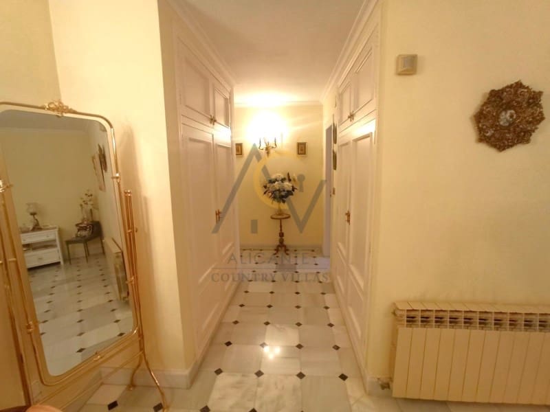 5 bedroom Villa for sale in Monovar / Monover with pool garage - € 950,000 (Ref: 8155236)