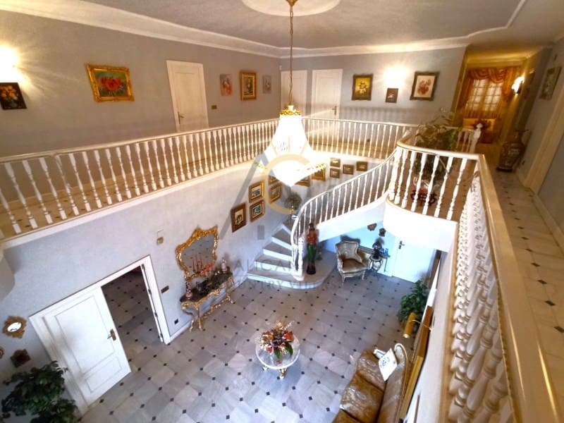 5 bedroom Villa for sale in Monovar / Monover with pool garage - € 950,000 (Ref: 8155236)