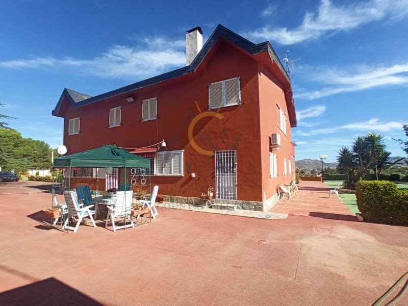 5 bedroom Villa for sale in Monovar / Monover with pool garage - € 950,000 (Ref: 8155236)