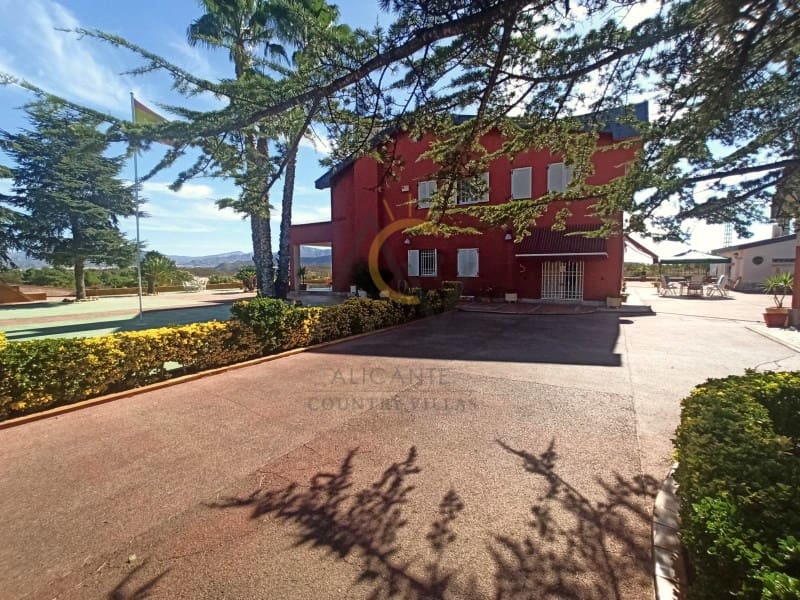 5 bedroom Villa for sale in Monovar / Monover with pool garage - € 950,000 (Ref: 8155236)