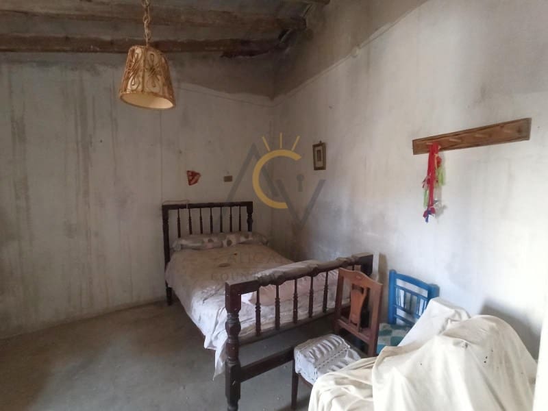 5 soverom Finca/Herregård til salgs i La Romana med garasje - € 125 000 (Ref: 8243874)