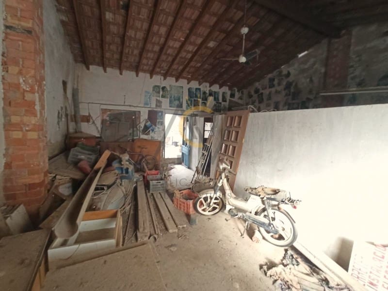 5 soverom Finca/Herregård til salgs i La Romana med garasje - € 125 000 (Ref: 8243874)