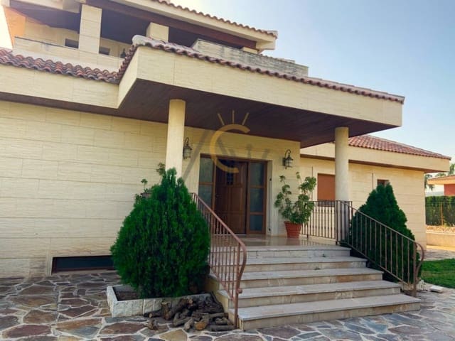 4 chambre Villa/Maison à vendre à Novelda avec piscine garage - 549 900 € (Ref: 8285026)