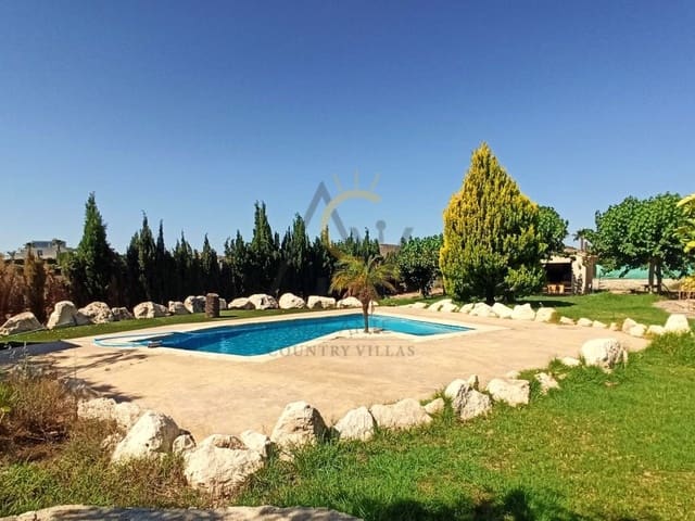 4 chambre Villa/Maison à vendre à Novelda avec piscine garage - 549 900 € (Ref: 8285026)