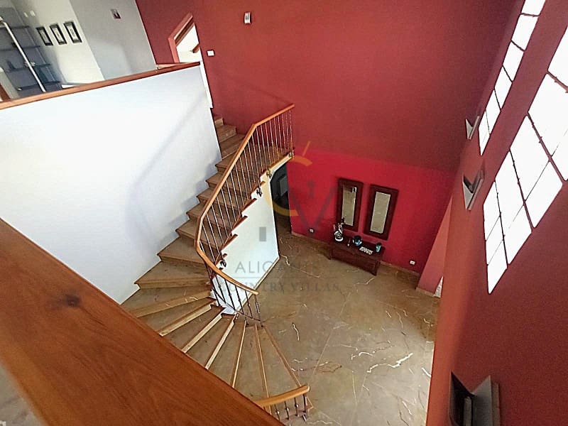 4 chambre Villa/Maison à vendre à Novelda avec piscine garage - 549 900 € (Ref: 8285026)