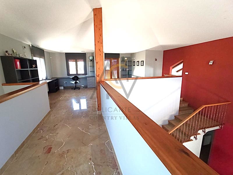 4 chambre Villa/Maison à vendre à Novelda avec piscine garage - 549 900 € (Ref: 8285026)