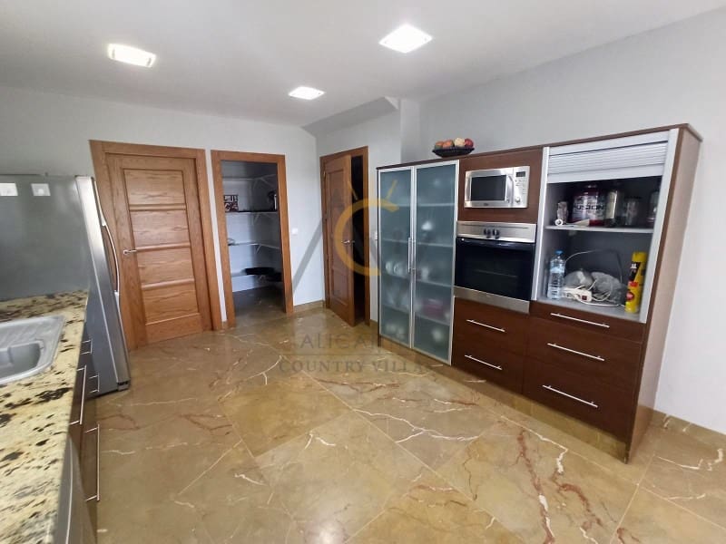 4 chambre Villa/Maison à vendre à Novelda avec piscine garage - 549 900 € (Ref: 8285026)