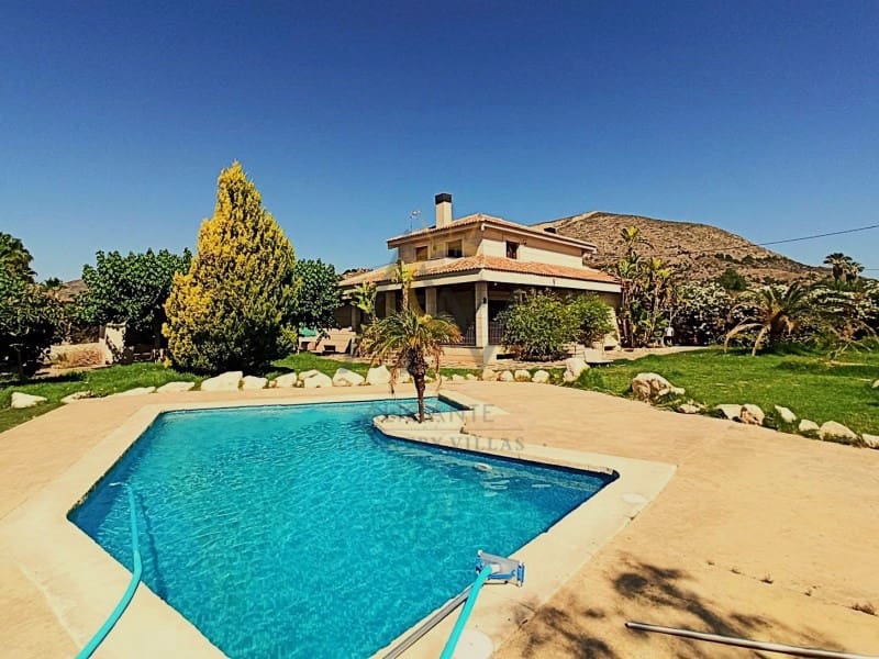 4 chambre Villa/Maison à vendre à Novelda avec piscine garage - 549 900 € (Ref: 8285026)