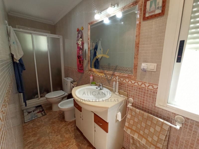 3 sypialnia Finka/Dom wiejski na sprzedaż w Elda z basenem - 199 500 € (Ref: 8300776)