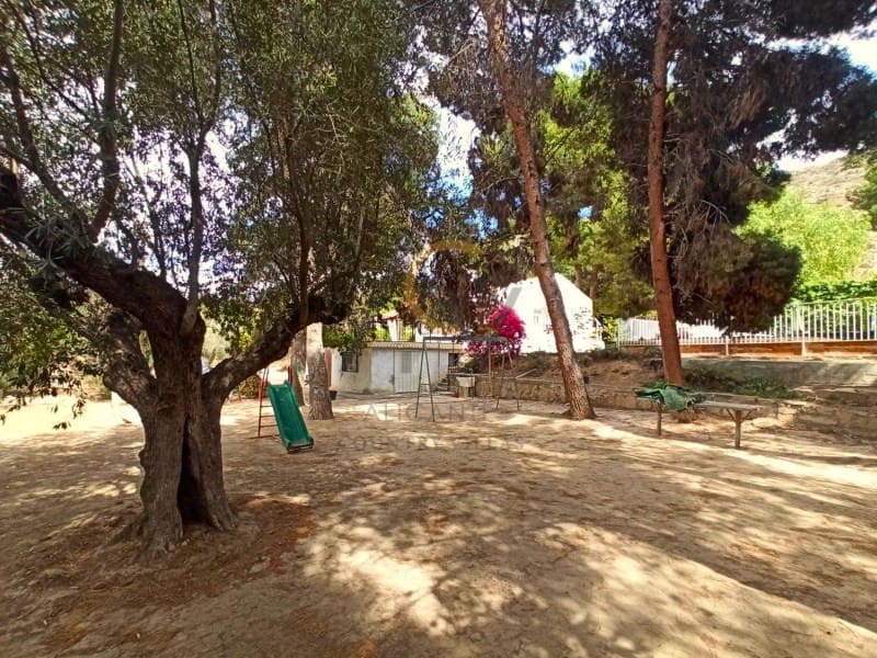 3 sypialnia Finka/Dom wiejski na sprzedaż w Elda z basenem - 199 500 € (Ref: 8300776)