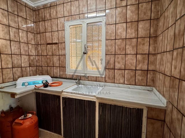 2 chambre Finca/Maison de Campagne à vendre à La Romana avec piscine - 103 000 € (Ref: 8377854)