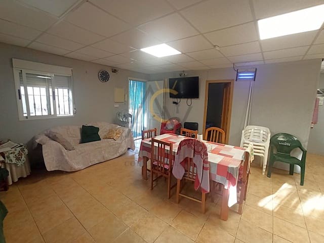 1 makuuhuone Maalaistalo myytävänä paikassa La Romana mukana uima-altaan - 129 500 € (Ref: 8595575)