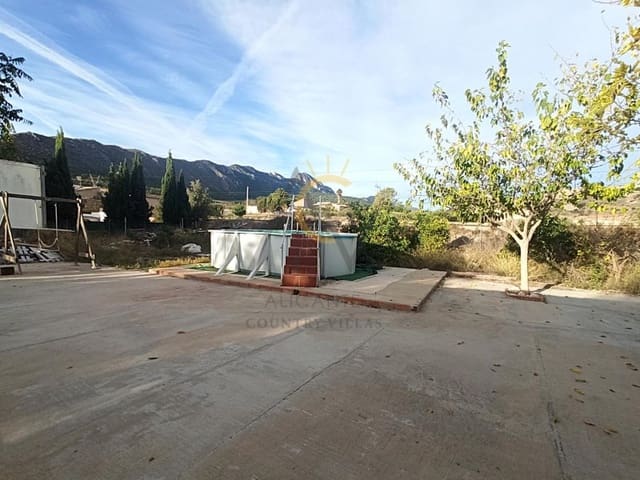 1 makuuhuone Maalaistalo myytävänä paikassa La Romana mukana uima-altaan - 129 500 € (Ref: 8595575)