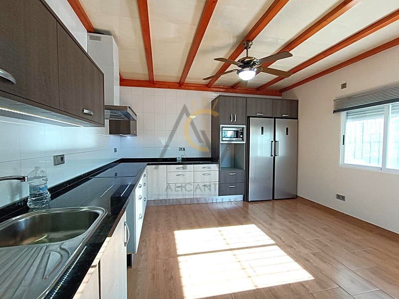 5 soveværelse Villa til salg i Novelda med swimmingpool - € 319.950 (Ref: 8741816)