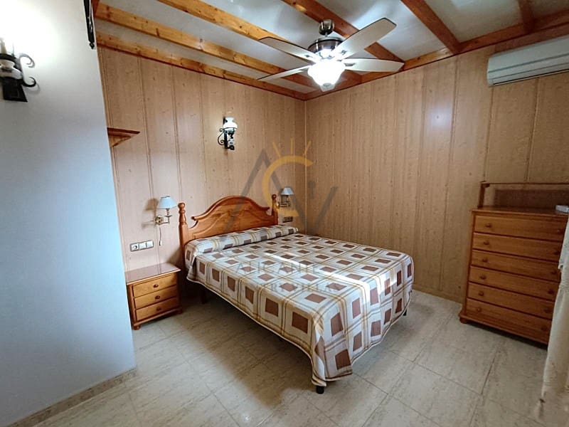 5 soveværelse Villa til salg i Novelda med swimmingpool - € 319.950 (Ref: 8741816)