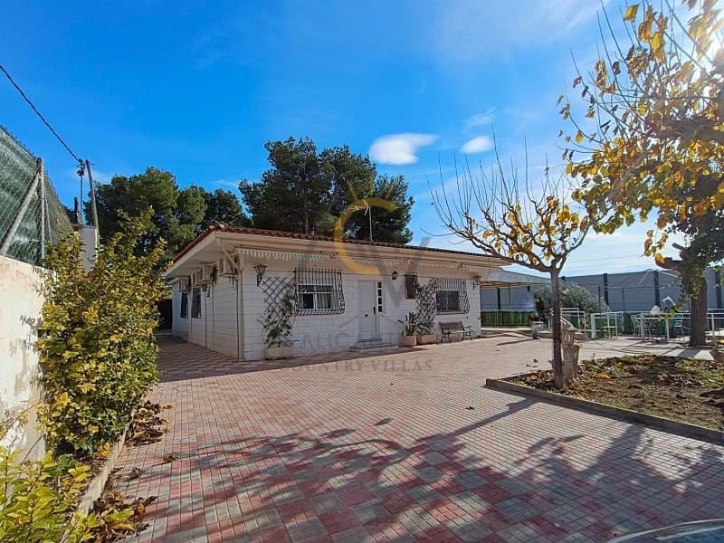 5 soveværelse Villa til salg i Novelda med swimmingpool - € 319.950 (Ref: 8741816)