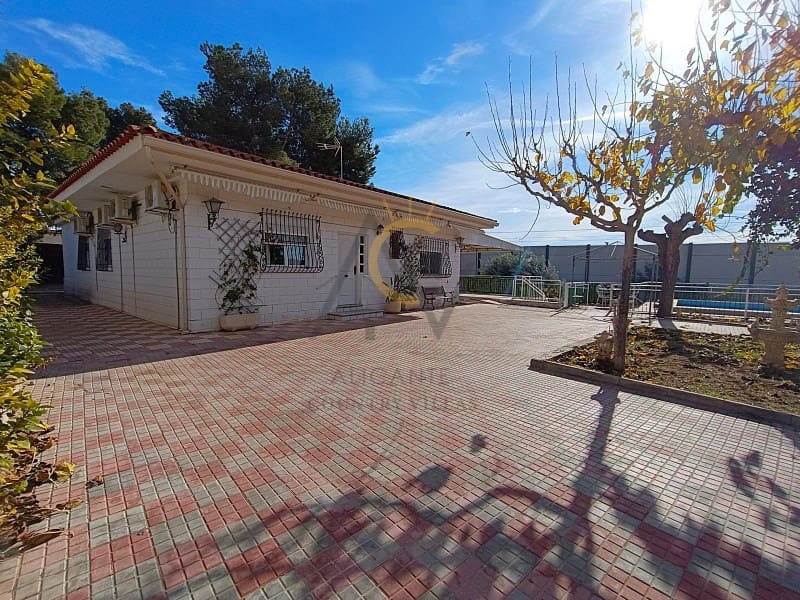 5 soveværelse Villa til salg i Novelda med swimmingpool - € 319.950 (Ref: 8741816)