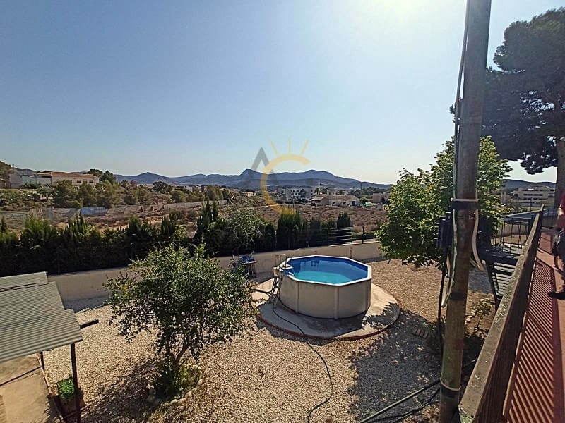 7 bedroom Villa for sale in Monovar / Monover with garage - € 260,000 (Ref: 8770865)