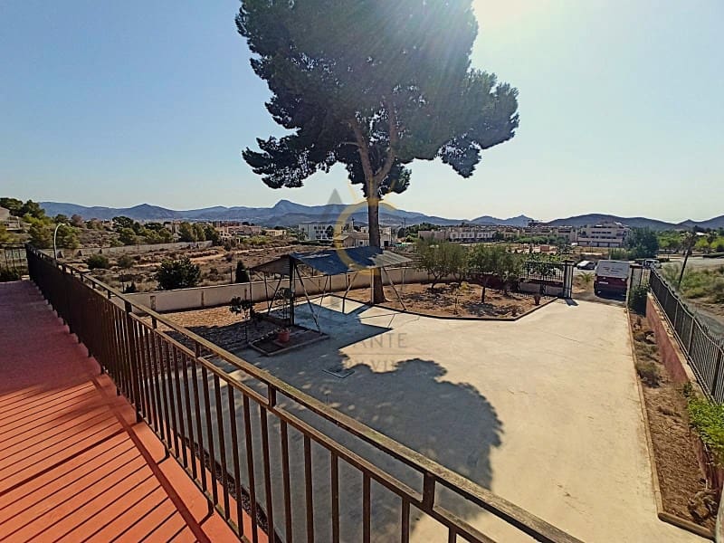 7 bedroom Villa for sale in Monovar / Monover with garage - € 260,000 (Ref: 8770865)