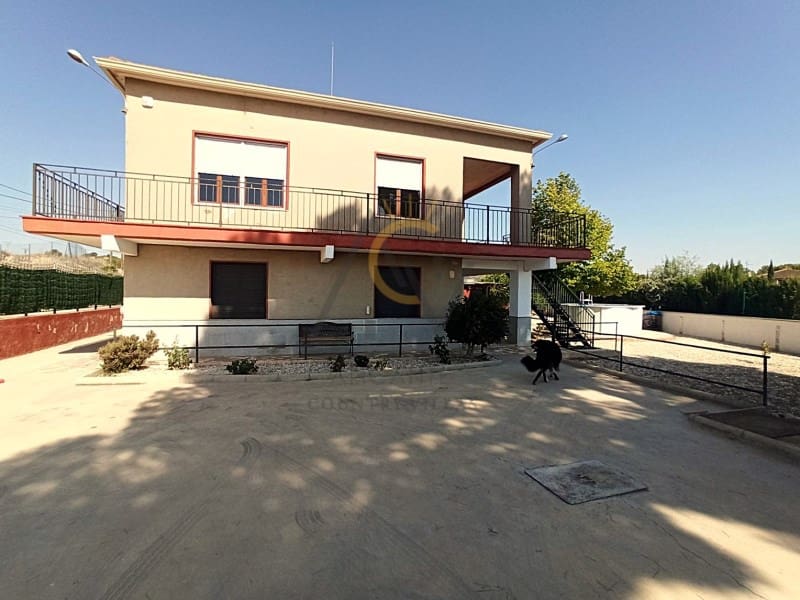 7 bedroom Villa for sale in Monovar / Monover with garage - € 260,000 (Ref: 8770865)
