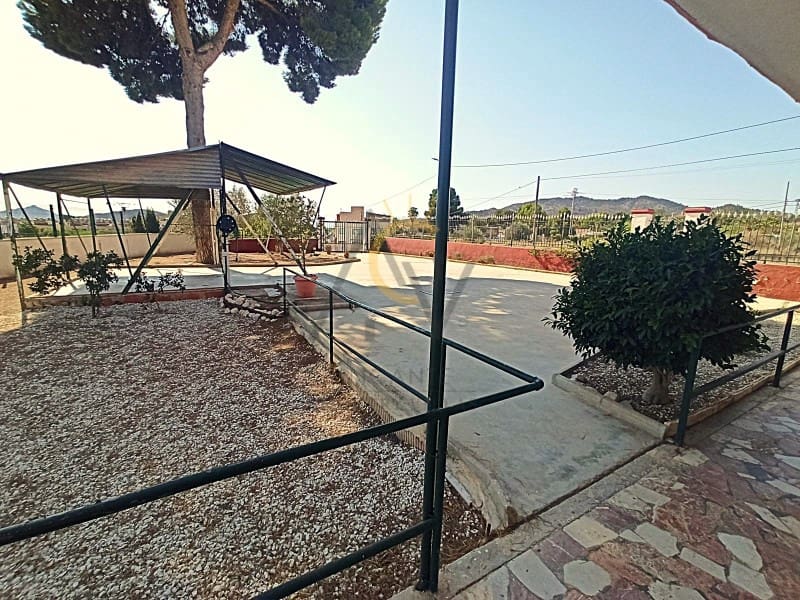 7 bedroom Villa for sale in Monovar / Monover with garage - € 260,000 (Ref: 8770865)