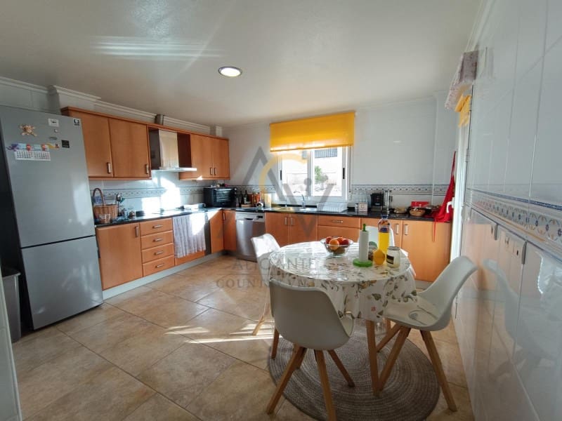 3 chambre Villa/Maison à vendre à Petrel / Petrer - 330 000 € (Ref: 8799153)