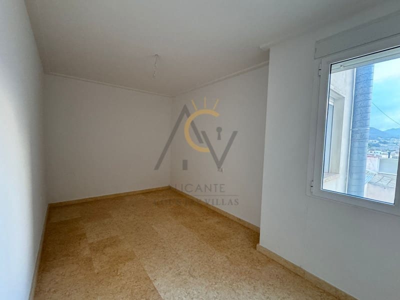 3 soveværelse Penthouse til salg i La Romana med garage - € 139.995 (Ref: 8818126)