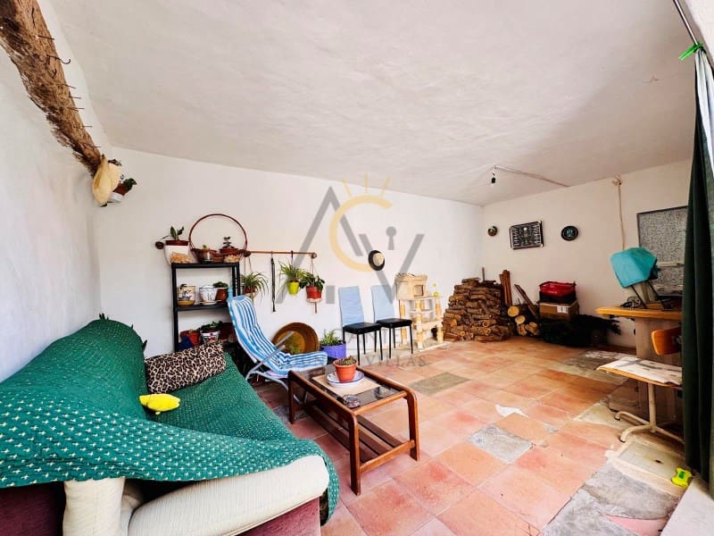 6 soveværelse Byhus til salg i L'Alguena / Alguenya med garage - € 144.995 (Ref: 8888389)