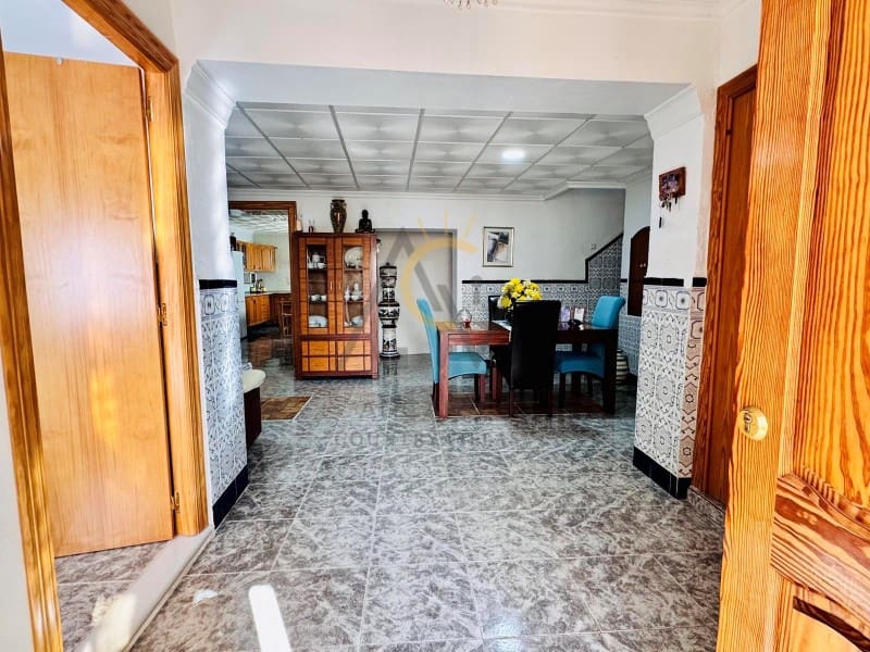 6 soveværelse Byhus til salg i L'Alguena / Alguenya med garage - € 144.995 (Ref: 8888389)