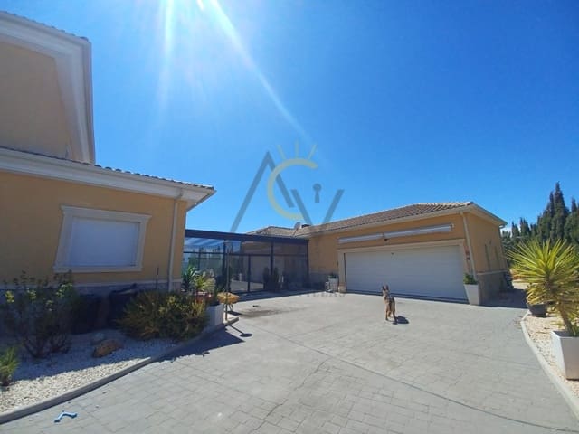 5 chambre Villa/Maison à vendre à Monóvar / Monóver avec piscine garage - 799 000 € (Ref: 8896965)