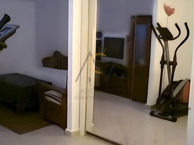 2 makuuhuone Bungalow myytävänä paikassa Monforte del Cid - 255 000 € (Ref: 8905764)