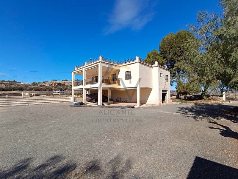 4 sypialnia Finka/Dom wiejski na sprzedaż w Aspe z basenem garażem - 395 000 € (Ref: 8909626)