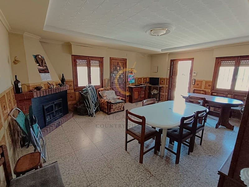 4 sypialnia Finka/Dom wiejski na sprzedaż w Aspe z basenem garażem - 395 000 € (Ref: 8909626)