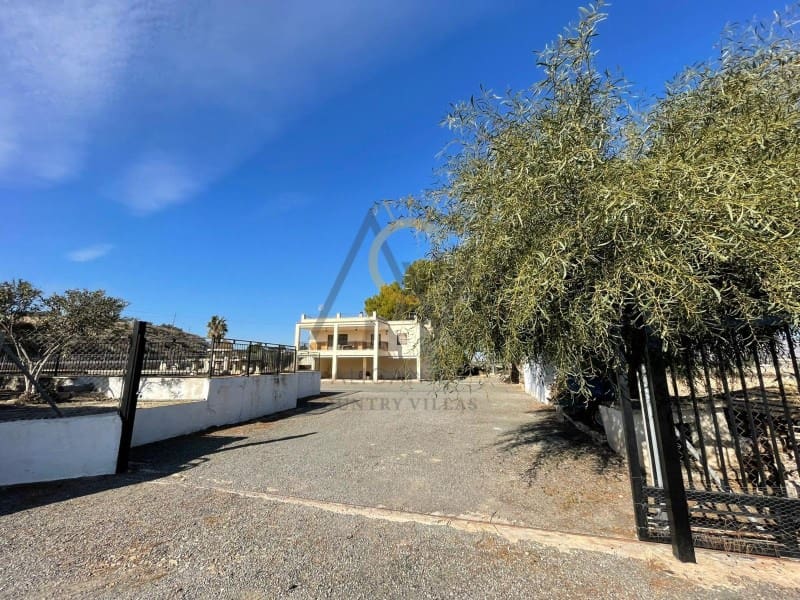 4 sypialnia Finka/Dom wiejski na sprzedaż w Aspe z basenem garażem - 395 000 € (Ref: 8909626)