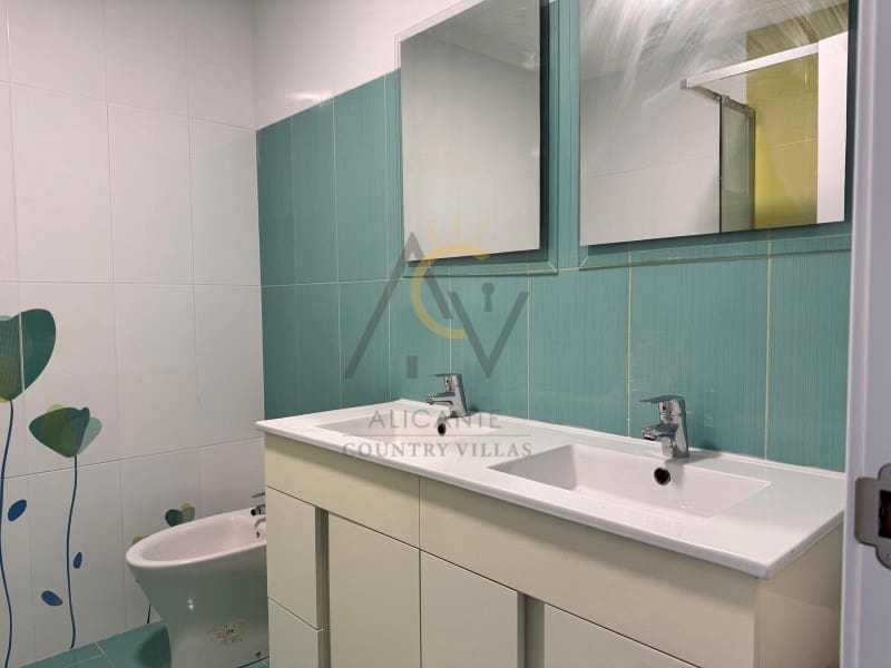 3 soverom Bungalow til salgs i La Romana med garasje - € 174 990 (Ref: 8954653)