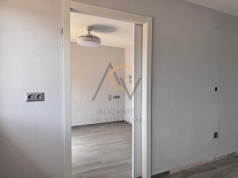 3 soverom Bungalow til salgs i La Romana med garasje - € 174 990 (Ref: 8954653)