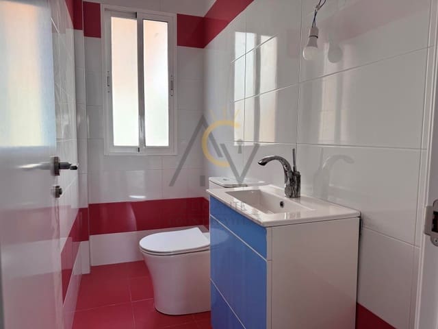 3 soveværelse Bungalow til salg i La Romana med garage - € 174.990 (Ref: 8954653)