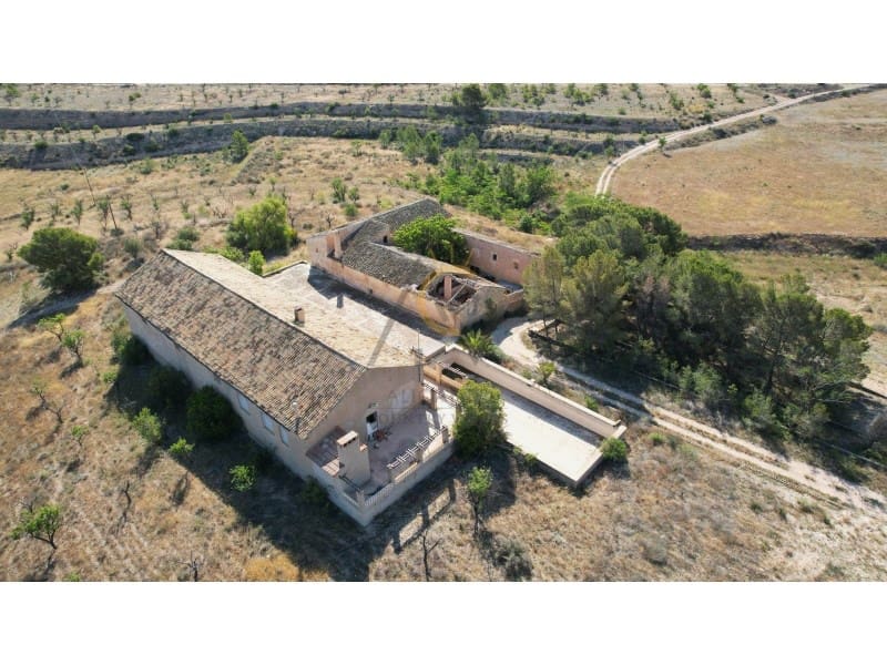 Finca/Herregård til salgs i Monovar / Monover med svømmebasseng garasje - € 250 000 (Ref: 9021115)