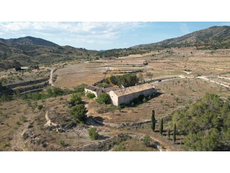 Finca/Herregård til salgs i Monovar / Monover med svømmebasseng garasje - € 250 000 (Ref: 9021115)