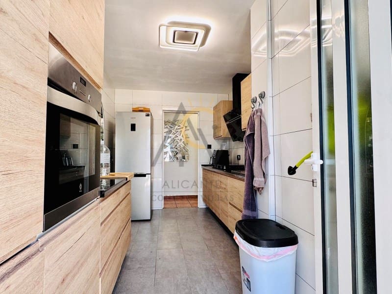 4 bedroom Villa for sale in Aspe with pool - € 395,000 (Ref: 9065509)