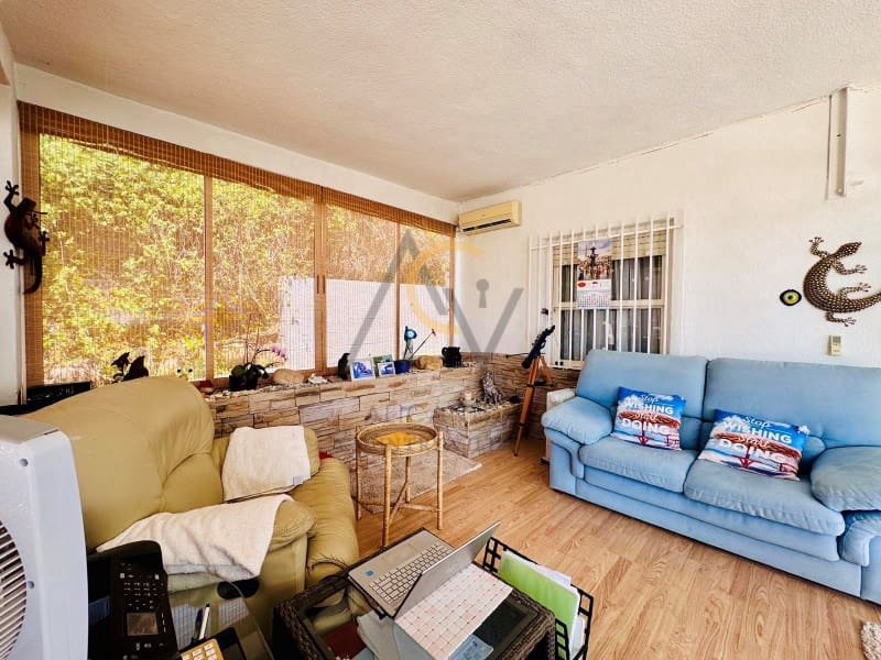 4 bedroom Villa for sale in Aspe with pool - € 395,000 (Ref: 9065509)