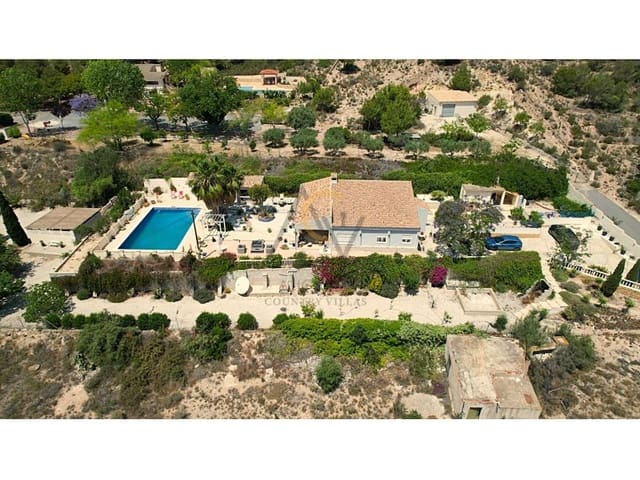 4 bedroom Villa for sale in Aspe with pool - € 395,000 (Ref: 9065509)